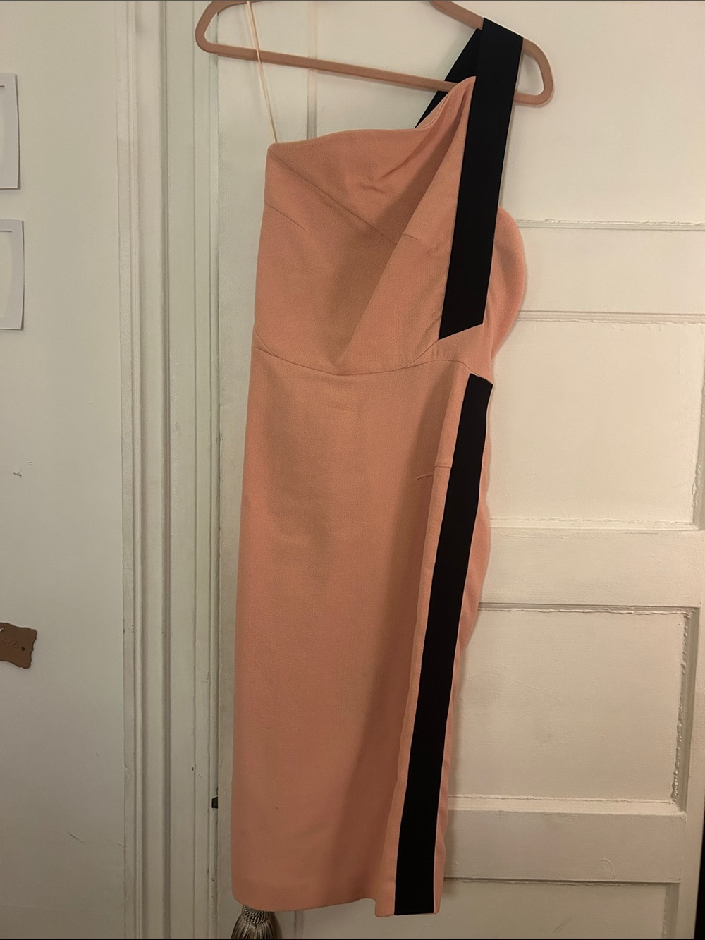Exceptional Roland Mouret Strapless Peach Sheath Dress with Black Accent